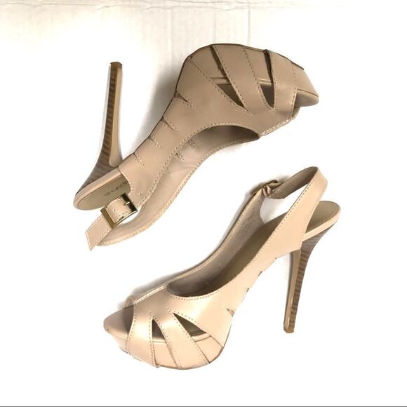 Shoe Dazzle Consuelo nude platform heels 8 - Picture 3 of 8